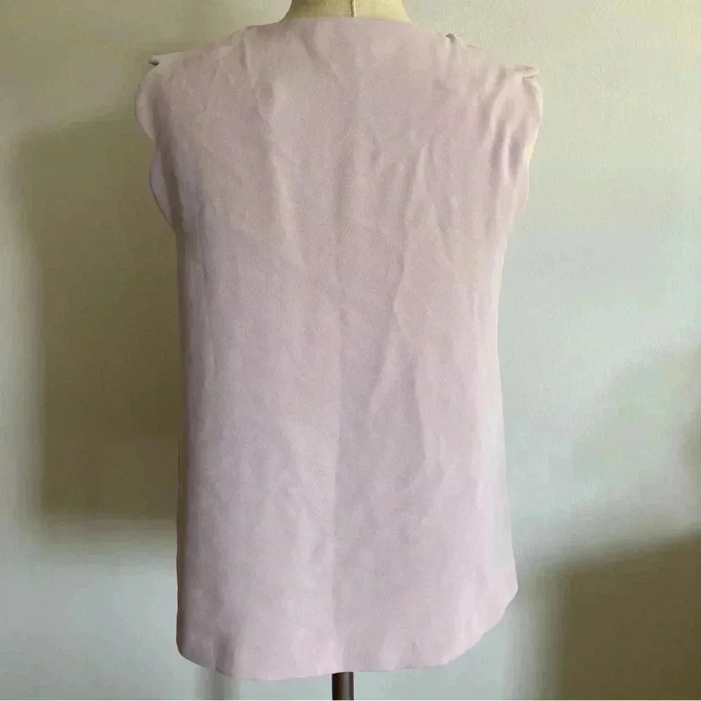 CeCe Women's Medium Dusty Pink Scalloped Sleeveless Blouse V neck - Picture 6 of 7
